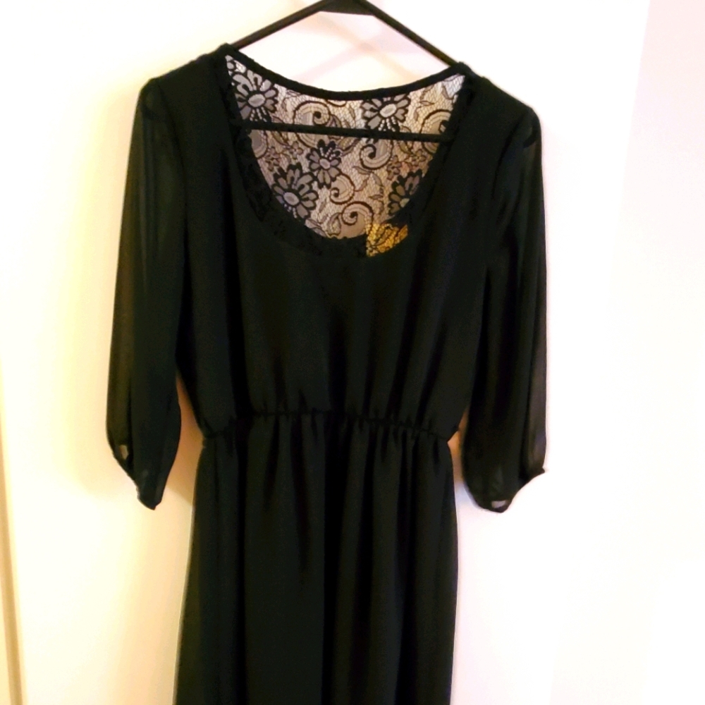 Short black flowy dress